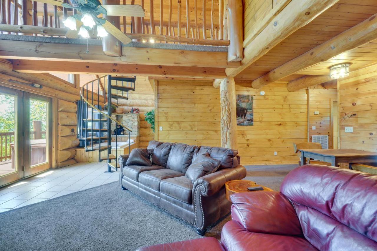 Smoky Mountain Vacation Rental Cabin With Hot Tub! Gatlinburg Bagian luar foto