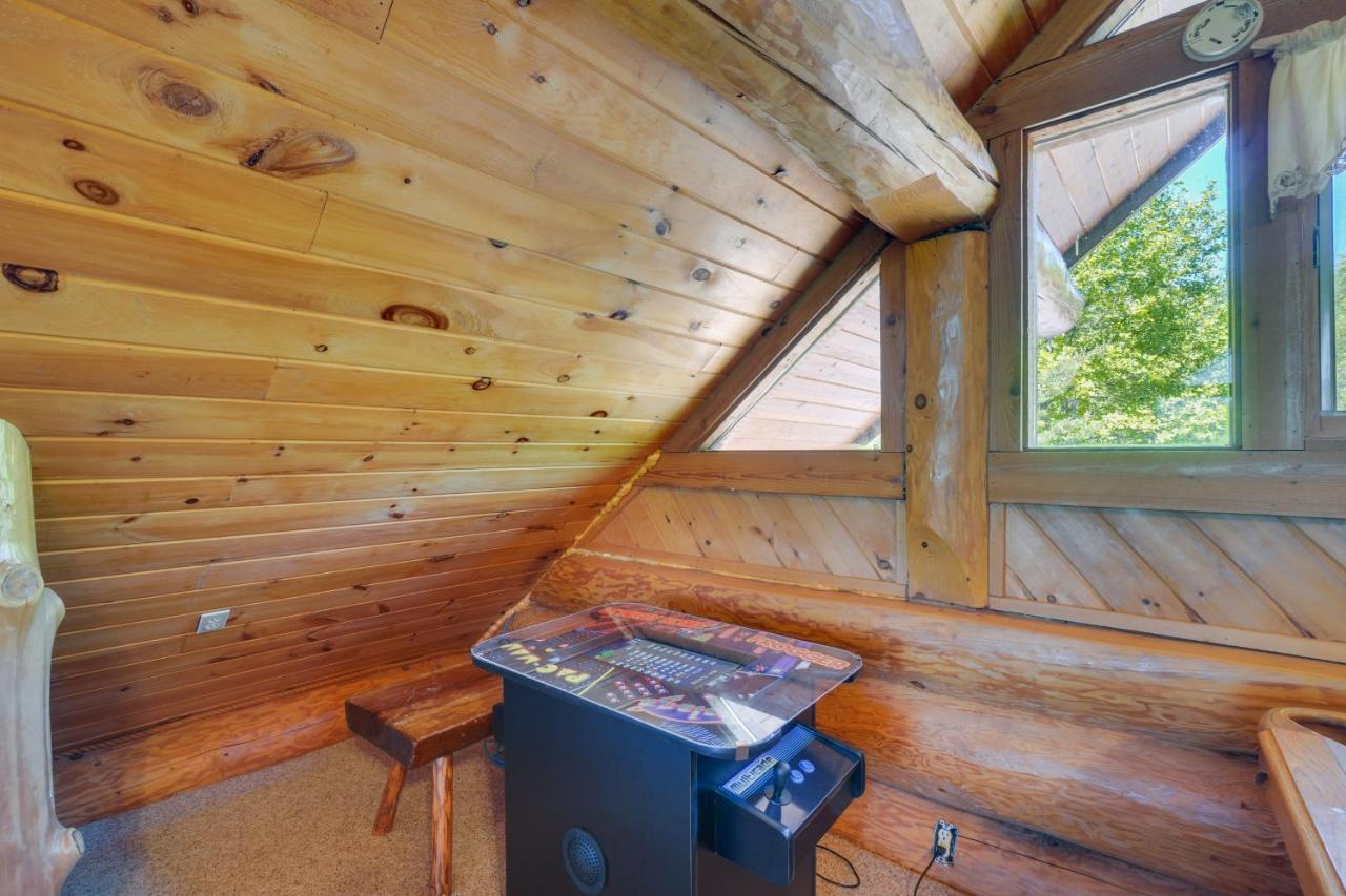 Smoky Mountain Vacation Rental Cabin With Hot Tub! Gatlinburg Bagian luar foto