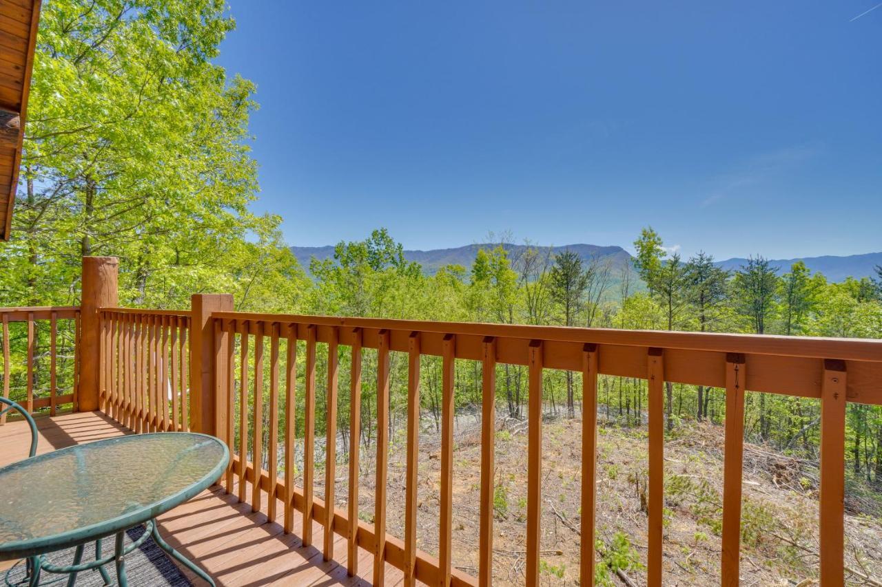 Smoky Mountain Vacation Rental Cabin With Hot Tub! Gatlinburg Bagian luar foto