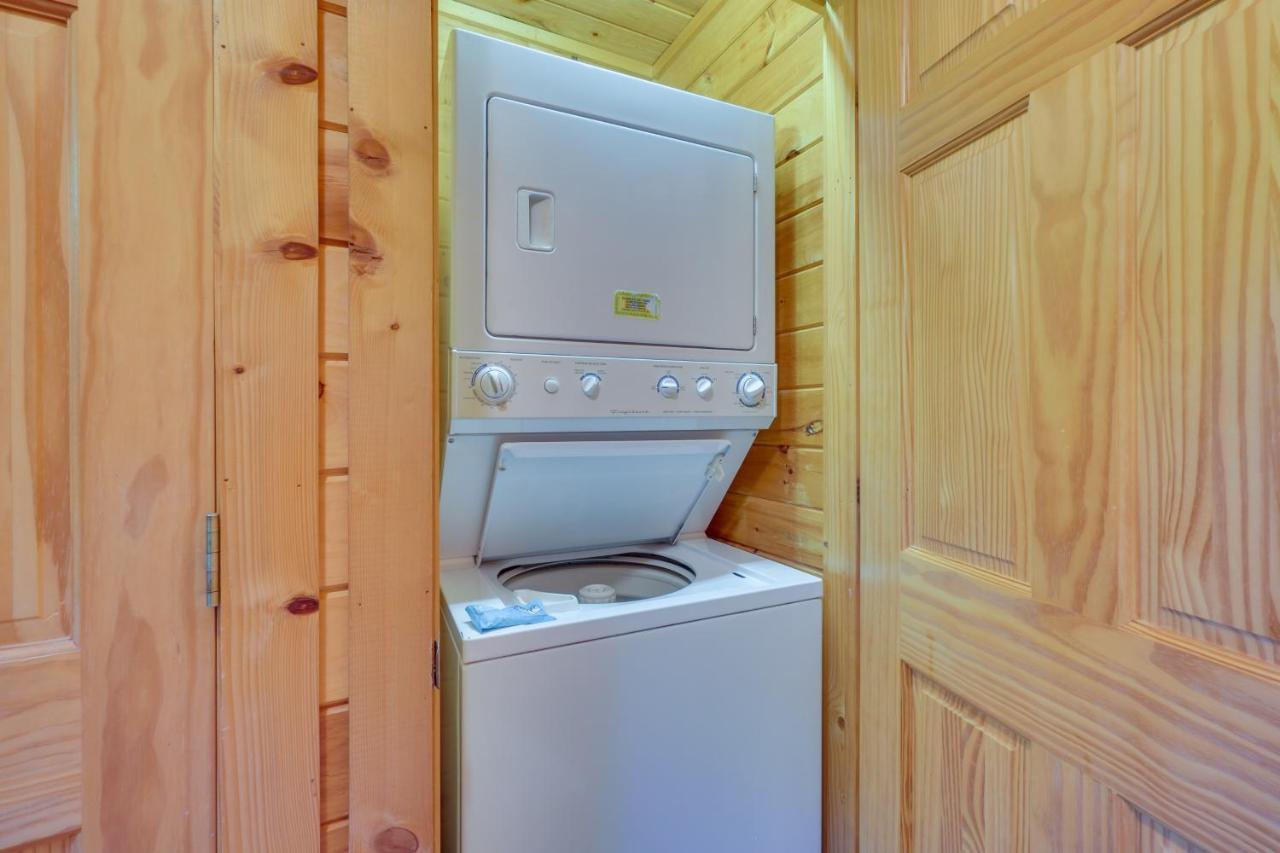Smoky Mountain Vacation Rental Cabin With Hot Tub! Gatlinburg Bagian luar foto